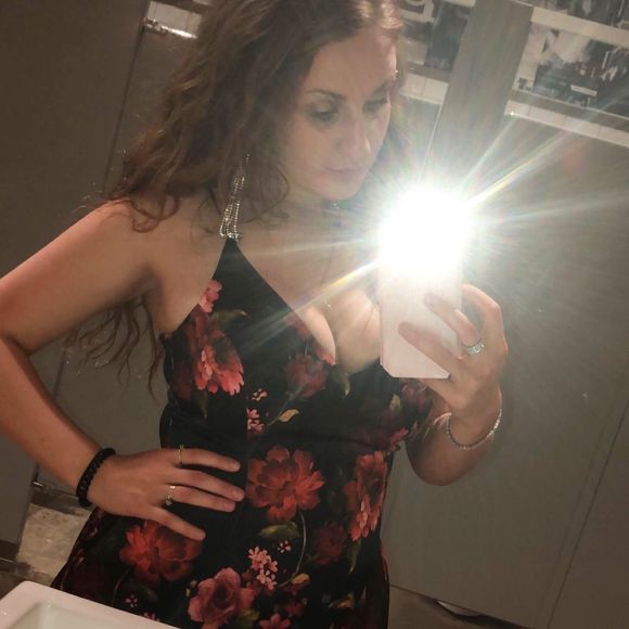 Meet your Posher, Kristen - Picture 1 of 1